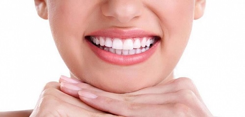 Trồng răng sứ có bền không? Nhờ chuyên gia giải đáp 3