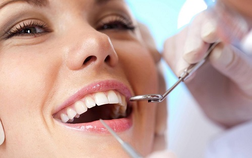 Lấy cao răng có ảnh hưởng không? Tìm hiểu ngay 3